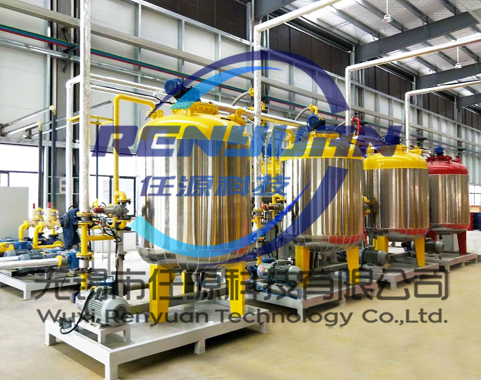 儲(chǔ)料罐、中間過(guò)渡罐